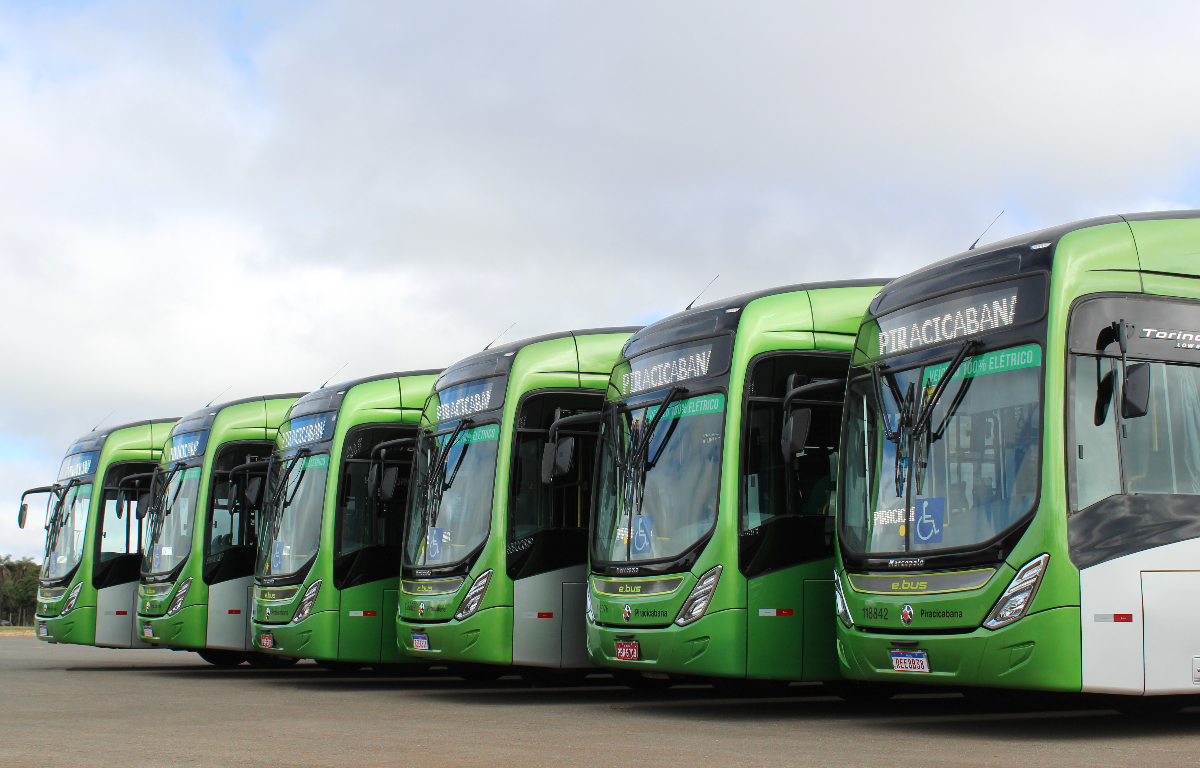 BYD lidera emplacamentos de ônibus elétricos no Brasil e alcança 74% do mercado em julho