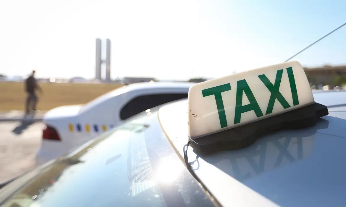 Move Brasil BNDES táxi e motorista de aplicativo