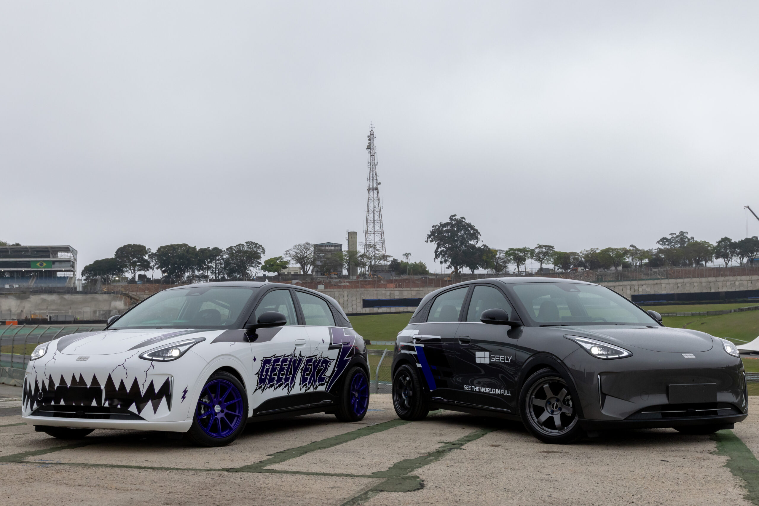 Geely EX2 Street e Geely EX2 Track